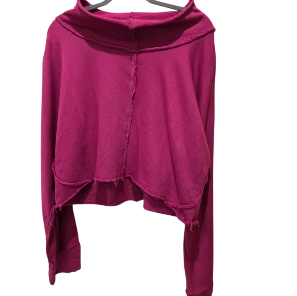 Free People Movement Oversized Slouchy Top with Frayed Hem. Size  Small